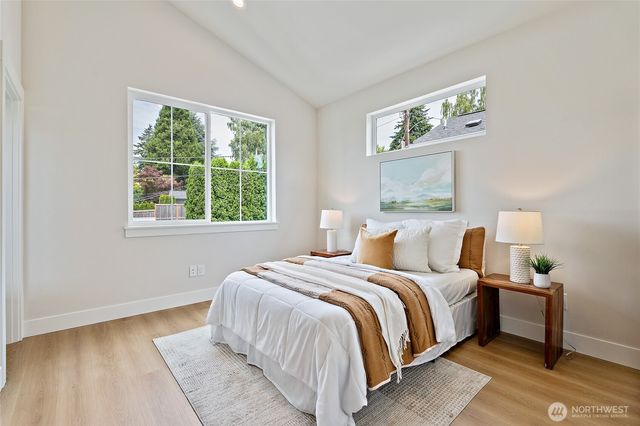 263 NW 42nd Street, Seattle, WA 98107