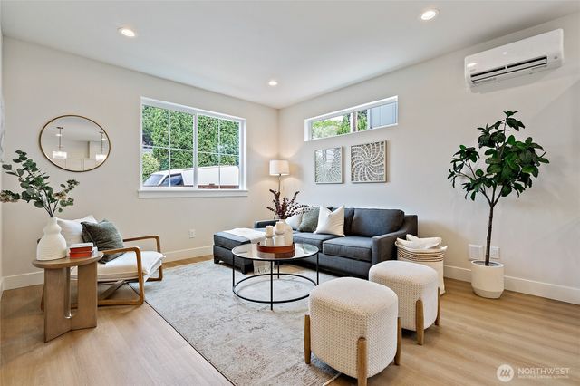 263 NW 42nd Street, Seattle, WA 98107