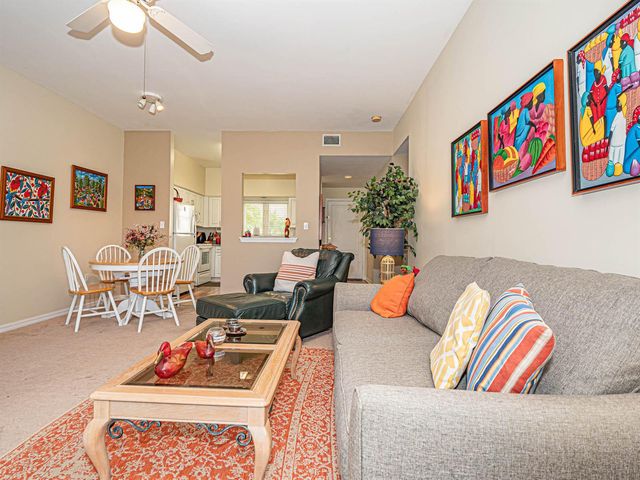 5060 HARMONY Circle 105, Vero Beach, FL 32967