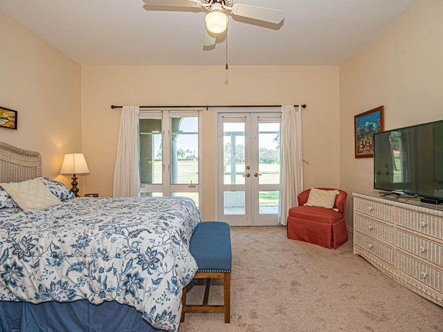5060 HARMONY Circle 105, Vero Beach, FL 32967