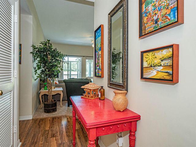 5060 HARMONY Circle 105, Vero Beach, FL 32967