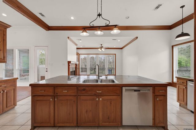 36114 Bluff Oaks Ave, Prairieville, LA 70769