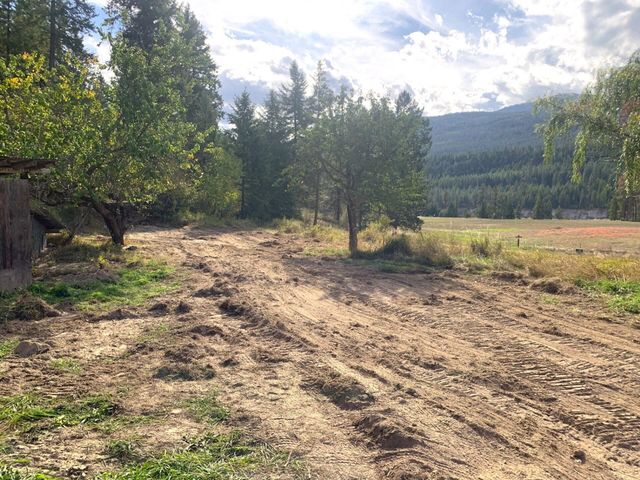 3277 A ORIENT CUTOFFF Rd, Kettle Falls, WA 99141