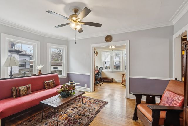 733 S Oak Park Avenue, Oak Park, IL 60304