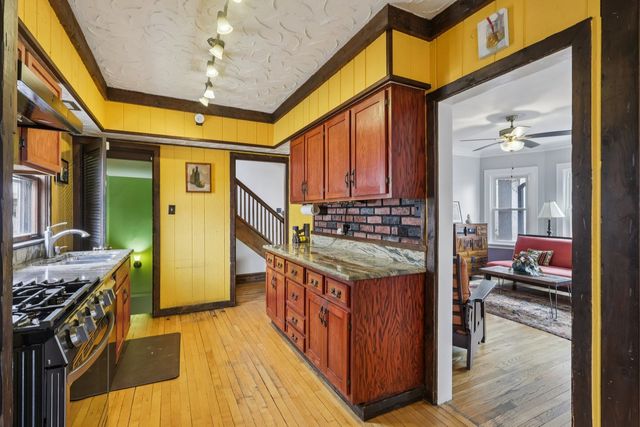 733 S Oak Park Avenue, Oak Park, IL 60304