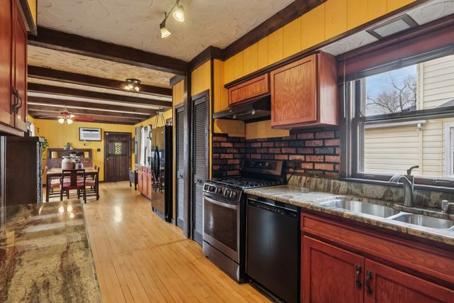 733 S Oak Park Avenue, Oak Park, IL 60304