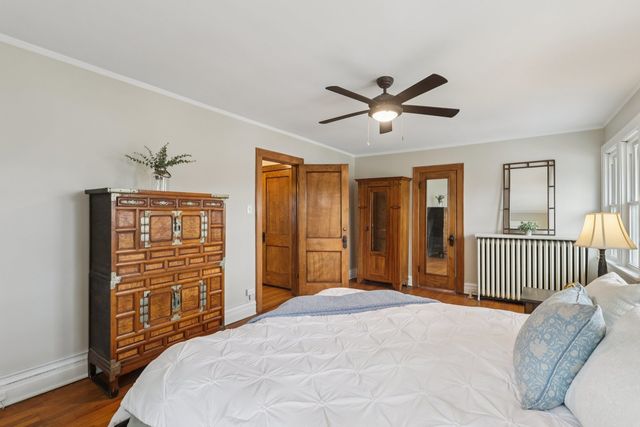 733 S Oak Park Avenue, Oak Park, IL 60304