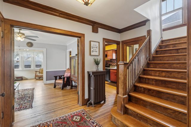 733 S Oak Park Avenue, Oak Park, IL 60304