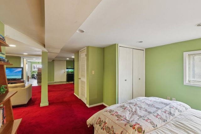 733 S Oak Park Avenue, Oak Park, IL 60304