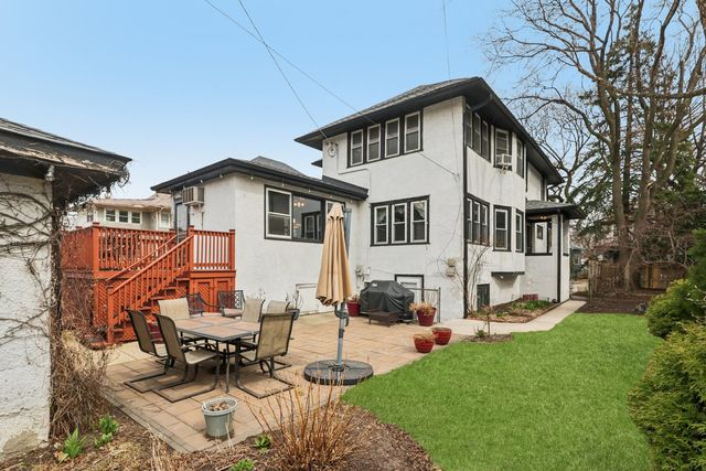 733 S Oak Park Avenue, Oak Park, IL 60304