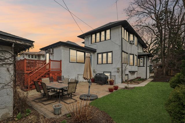 733 S Oak Park Avenue, Oak Park, IL 60304