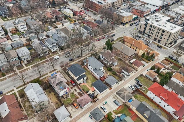 733 S Oak Park Avenue, Oak Park, IL 60304