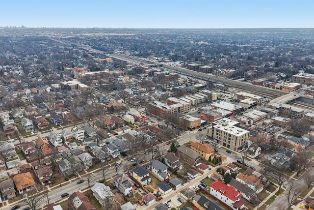 733 S Oak Park Avenue, Oak Park, IL 60304