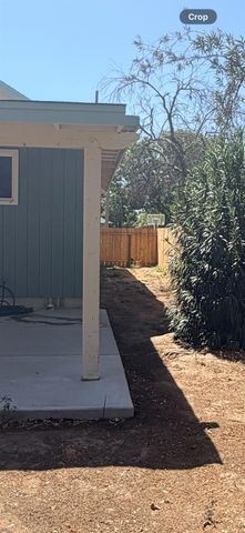2427 E Tyler, Fresno, CA 93701