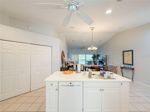7158 STRAND CIRCLE, Bradenton, FL 34203
