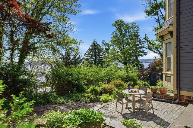 215 River Road, Nyack, NY 10960