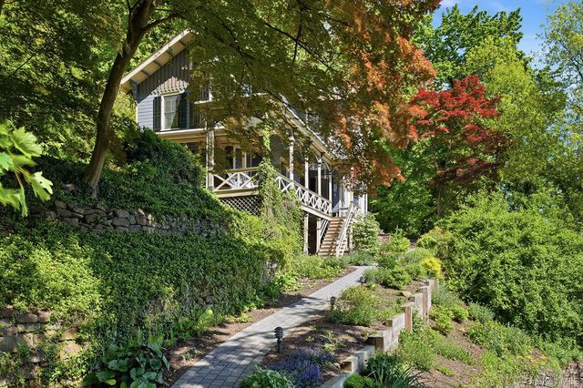 215 River Road, Nyack, NY 10960