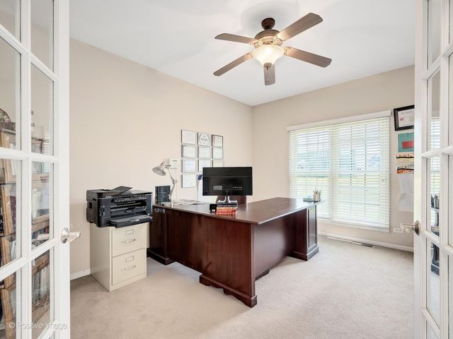 537 N Sycamore Lane, North Aurora, IL 60542