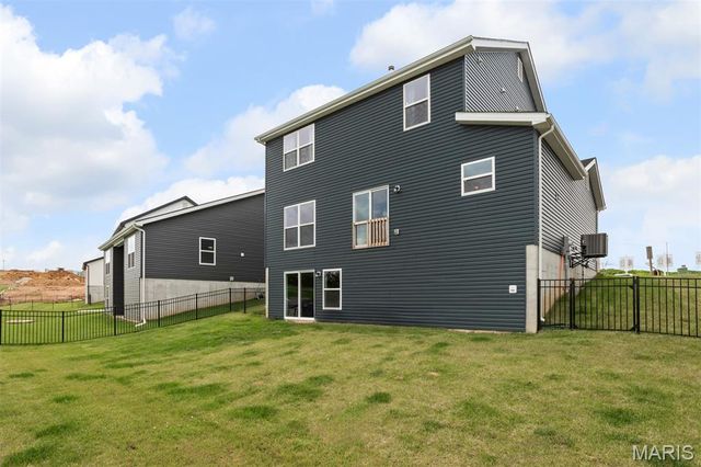 1560 Winding Meadows Drive, Fenton, MO 63026