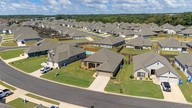 836 Hedgefield Way, Prattville, AL 36066