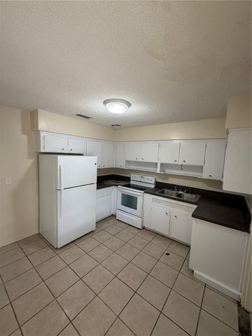 1915 E FERN ROAD, Lakeland, FL 33801