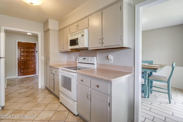 2185 Baywood Drive, Biloxi, MS 39532