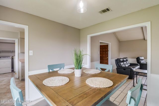 2185 Baywood Drive, Biloxi, MS 39532