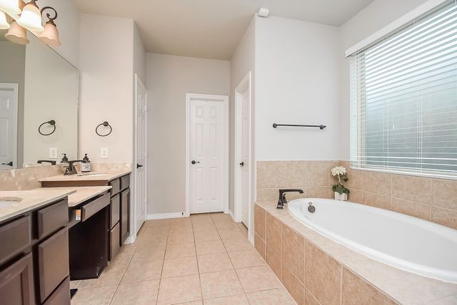 3342 Breeze Bluff Way, Richmond, TX 77406