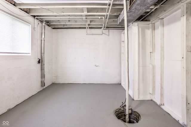 407 Ada Lane, Beech Grove, IN 46107