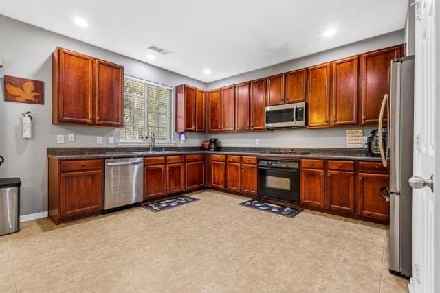 63 Creekmoore Court, Douglasville, GA 30134