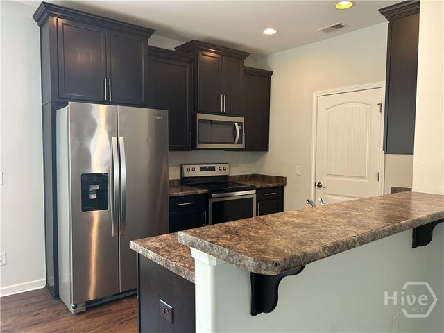 79 Crystal Lake Drive, Savannah, GA 31407