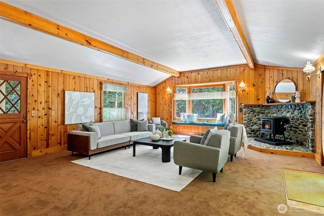 2015 290th Avenue NE, Carnation, WA 98014