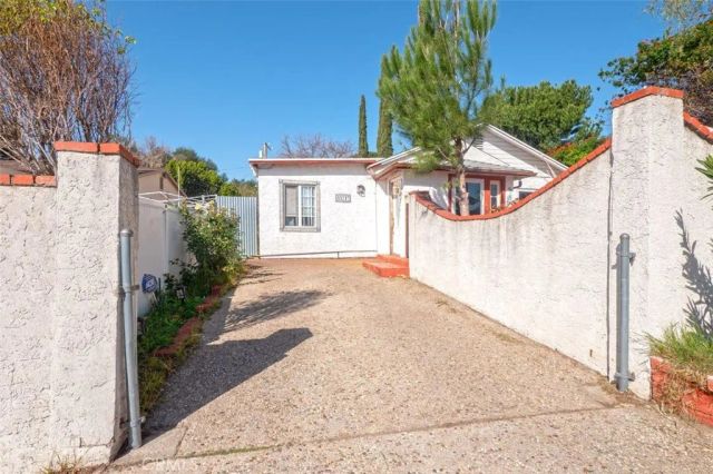 13217 Raven, Sylmar, CA 91342