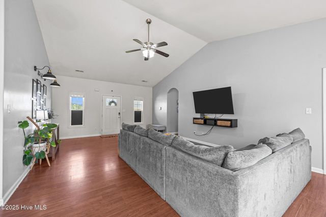 256 Sweet Gum Lane, Richlands, NC 28574