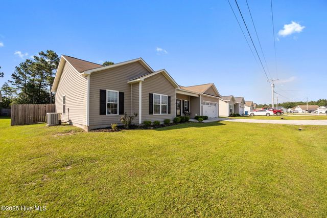 256 Sweet Gum Lane, Richlands, NC 28574