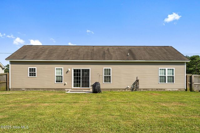 256 Sweet Gum Lane, Richlands, NC 28574