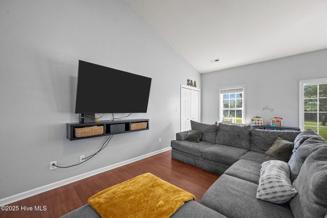 256 Sweet Gum Lane, Richlands, NC 28574