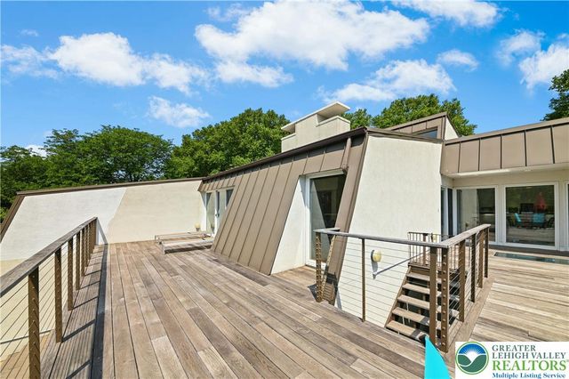 80 Sutton Place, Palmer Twp, PA 18045