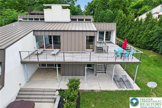 80 Sutton Place, Palmer Twp, PA 18045