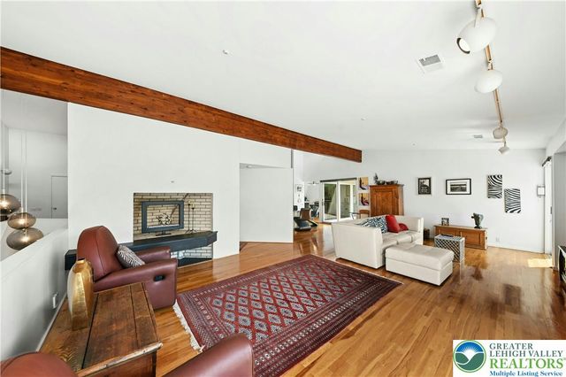 80 Sutton Place, Palmer Twp, PA 18045