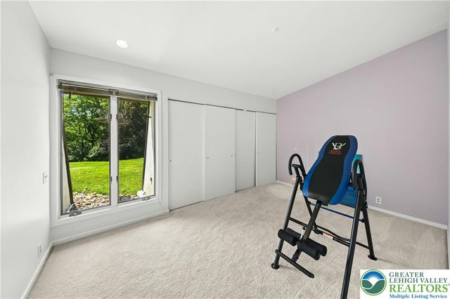 80 Sutton Place, Palmer Twp, PA 18045