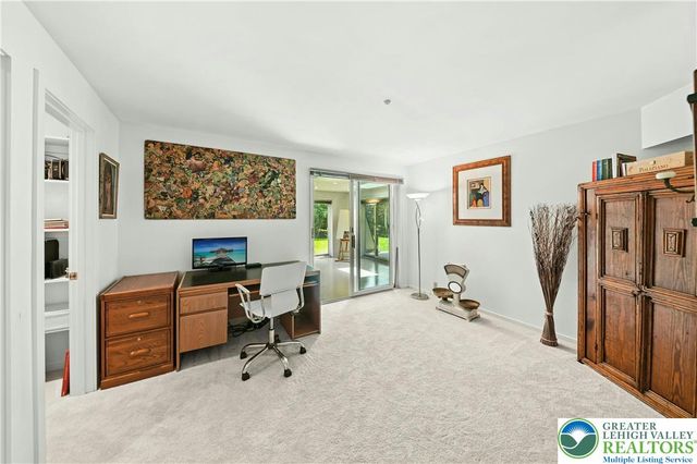 80 Sutton Place, Palmer Twp, PA 18045