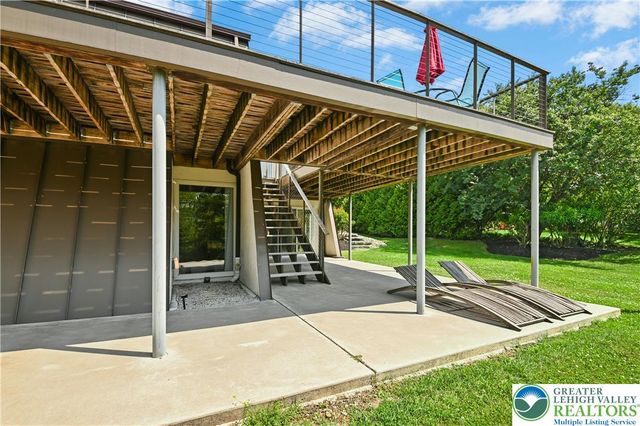 80 Sutton Place, Palmer Twp, PA 18045