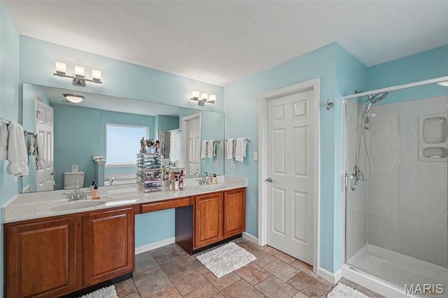 185 Roxbury Drive, O'fallon, MO 63366