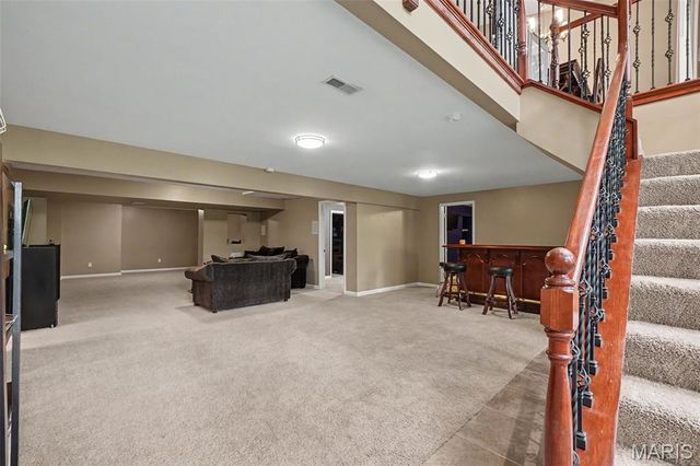 185 Roxbury Drive, O'fallon, MO 63366