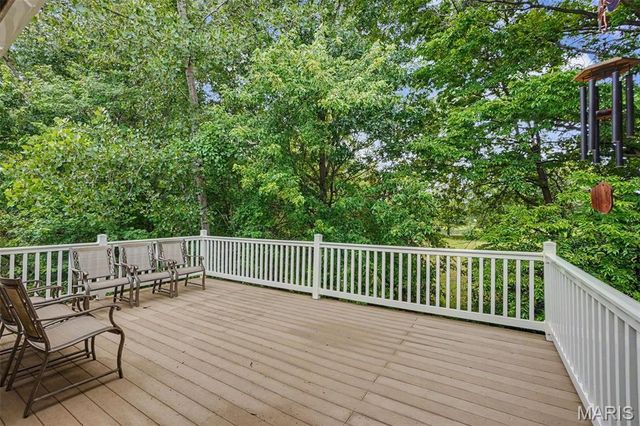 185 Roxbury Drive, O'fallon, MO 63366