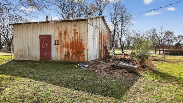 9838 S 4392, Locust Grove, OK 74352