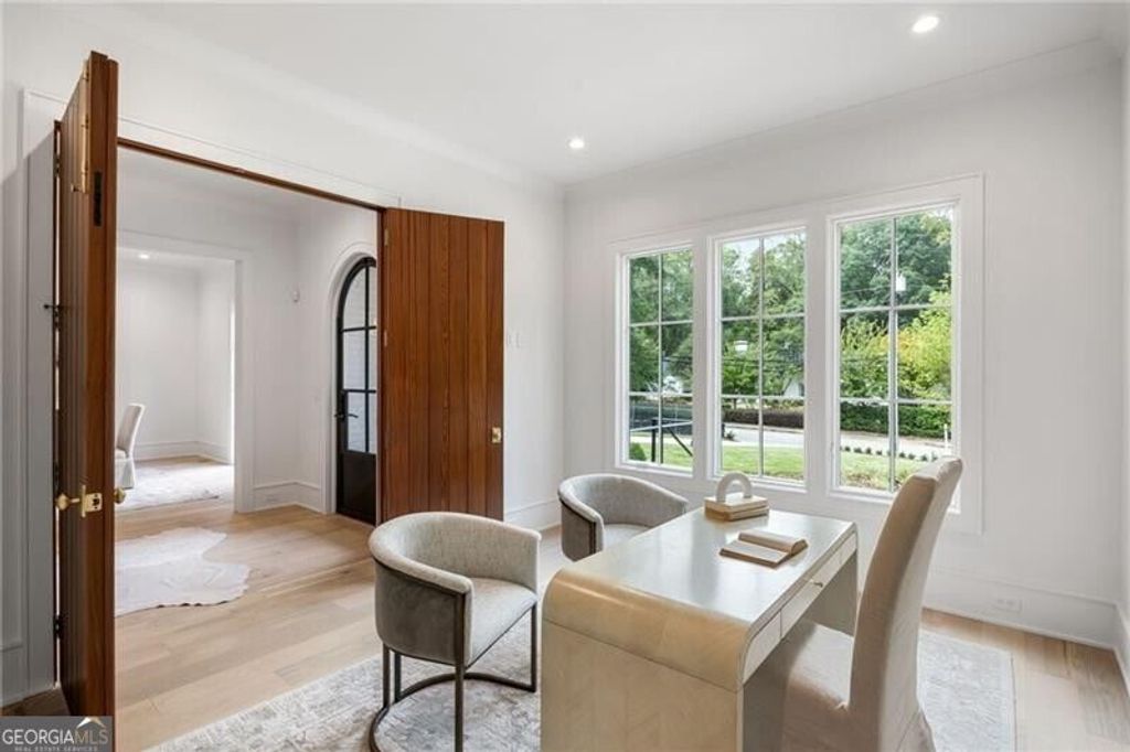 1347 W Wesley Road NW, Atlanta, GA 30327 — photo 5