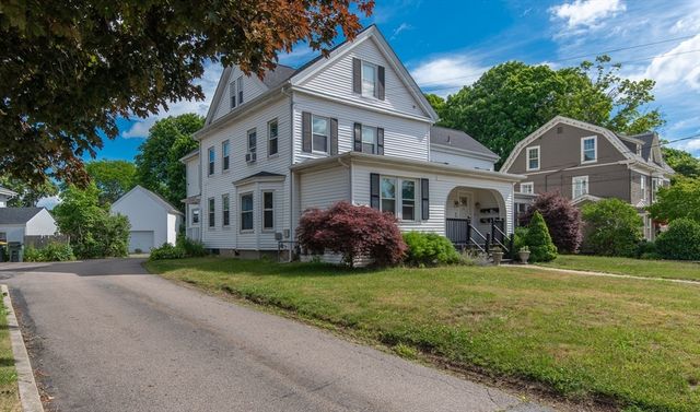 14 Pleasant St C, Franklin, MA 02038