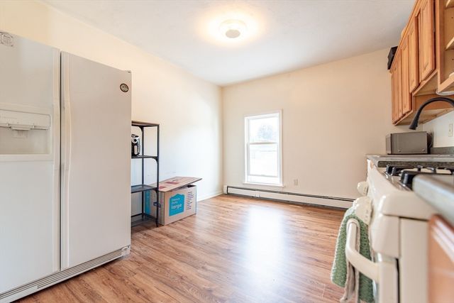 14 Pleasant St C, Franklin, MA 02038